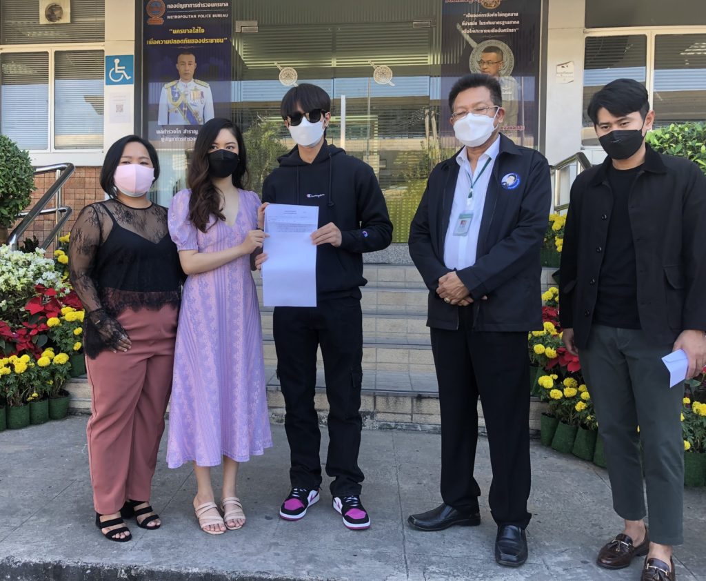 4F4CCECA-F1D2-4A61-9D74-34367B2C2494