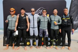 ร่วมถ่ายรูปหมู่ (1)