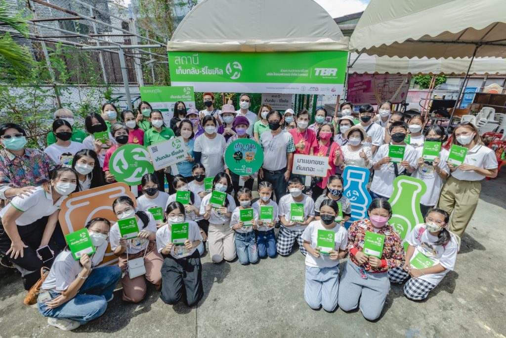 1.ภาพหมู่ชุมชนกุฎีจีน