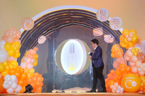 เปิดตัวผลิตภัณฑ์ใหม่ Super C Brightening Intense Serum อย่างเป็นทางการ
