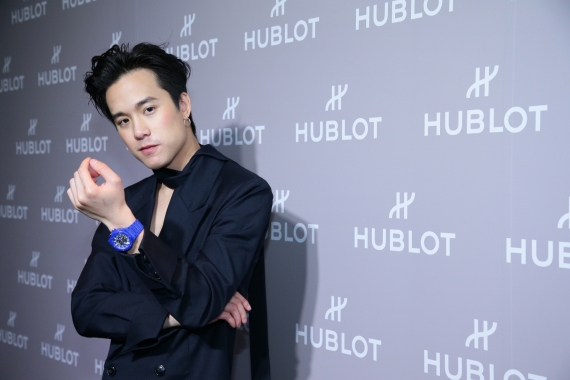 4. เจมส์ - ธีรดนย์ ศุภพันธุ์ภิญโญ