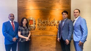 7CC0AB39-D160-4BA8-98B8-8C46E0CE20CD