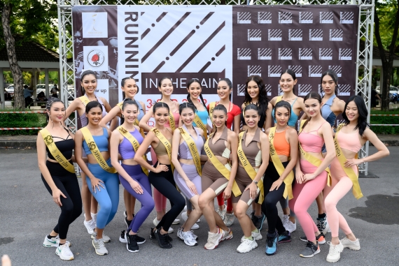 RUNNING IN THE RAIN_3