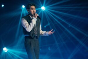 'BILLKIN GOLDEN HOUR THE FIRST FANMEETING Presented by LAY'S' _10