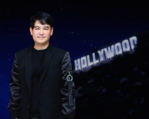 batch_CEO บริษัท ฮอลลีวู้ด (ไทยแลนด์) จำกัด คุณวสันต์ หอมแสงประดิษฐ์