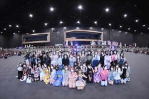 เมมเบอร์ทั้งวง BNK48 + CGM48