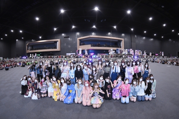 เมมเบอร์ทั้งวง BNK48 + CGM48