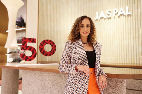 2. วิลาสินี สิงห์สัจจเทศ