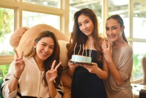 2.น้ำหวาน น้ำ แคท