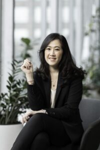 F7B6346C-6845-44F6-976A-7969DE9A2BE2