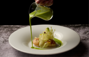 Rossinis_Capesante, mela verde coulis di pise_Sirithorn Viravat
