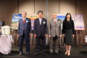 ภาพหมู่บนเวที