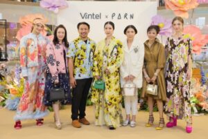 1.เหล่าเซเลบริตี้ร่วมแสดงความยินดีกับ