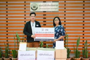 Img_ โมโน เน็กซ์ มอบปฏิทินเก่าเพื่อคนตาบอด (2)