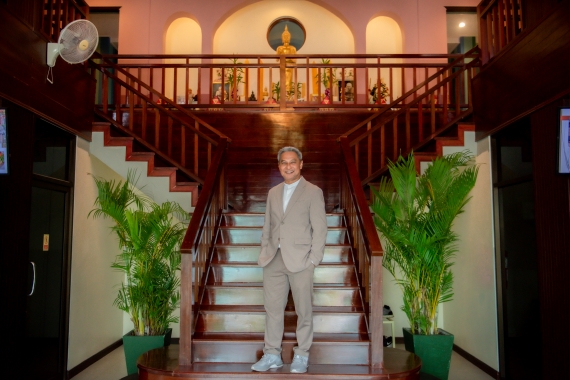 คุณก้องหล้า ภูวดลอานนท์ ประธานกรรมการบริหาร บ.ภูฟ้า เอ็นเตอร์ไพรส์ จำกัด