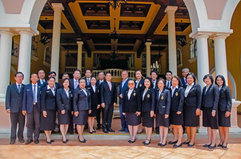 5AD658BD-19D5-47B7-A212-8CD562351FE3