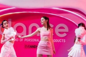 A9_07994 pr dance ip one sq1 001