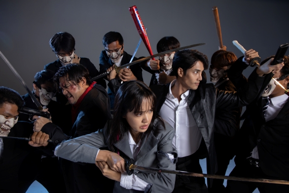 ทัพนักเเสดงจาก ภ.อีหนูอันตราย ถ่าย Poster8