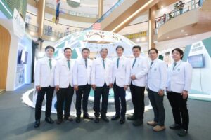 ทีมแพทย์เฉพาะทาง 6 ศูนย์ รพ.นครธน