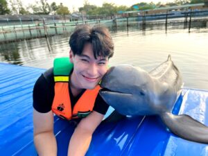 ป๊อด หนีเที่ยวกัน ปก