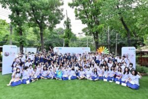 กิจกรรม-โรดโชว์ศิลปะ-หรือ-UOB-Art-Roadshow-ไปตามสถา