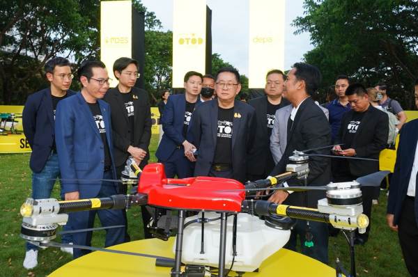 batch_ ดีอี – ดีป้า จุดพลุโครงการ 1 ตำบล 1 ดิจิทัล2