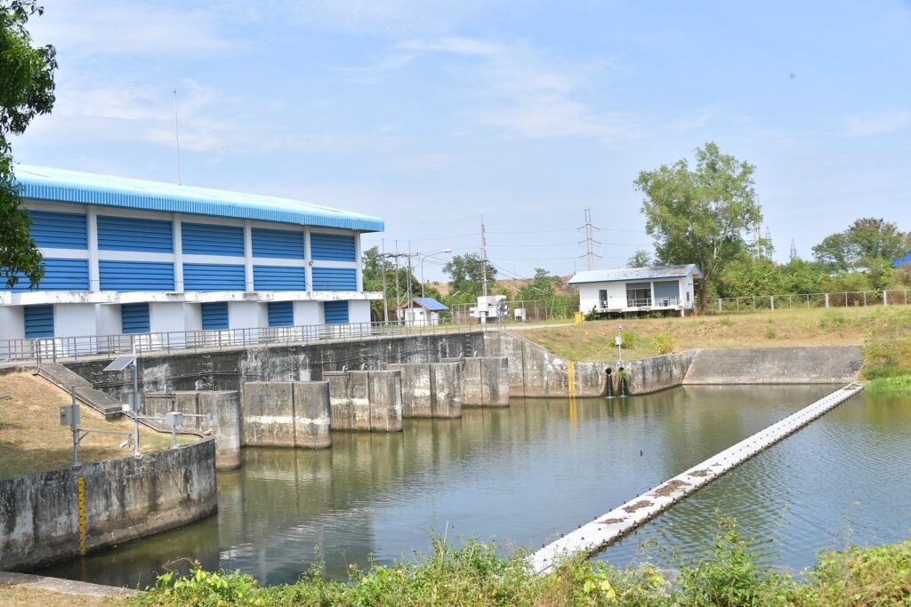 3B3EAA2C-4E4B-49AA-8ABD-5DB51DDBF135