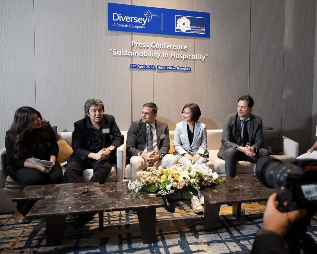 17C6FE36-C1A2-42DA-BAD2-3EE7C96D1405