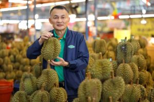 01 คุณโชคชัย คลศรีชัย