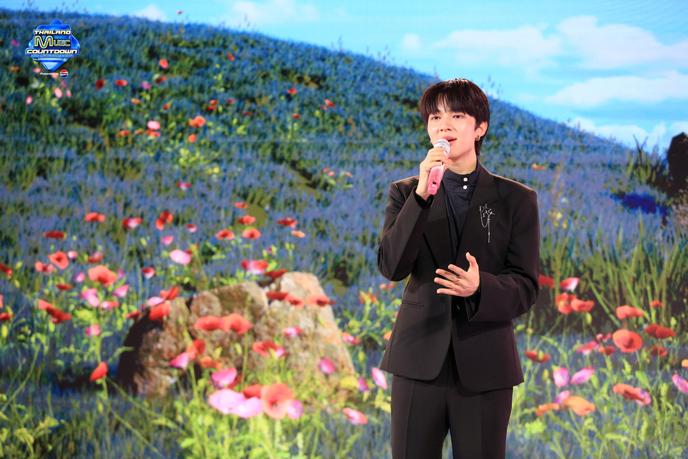 นุนิว-ชวรินทร์ เพริศพิริยะวงศ์