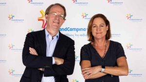 Mr. Jan Derck van Karnebeek (CEO) and Ms. Corine Tap (Asia President)_01