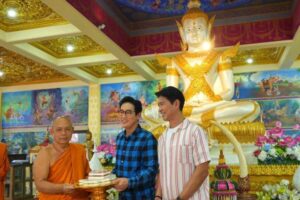 batch_หนุ่มแท่ง อารามทัวร์ 29มิย