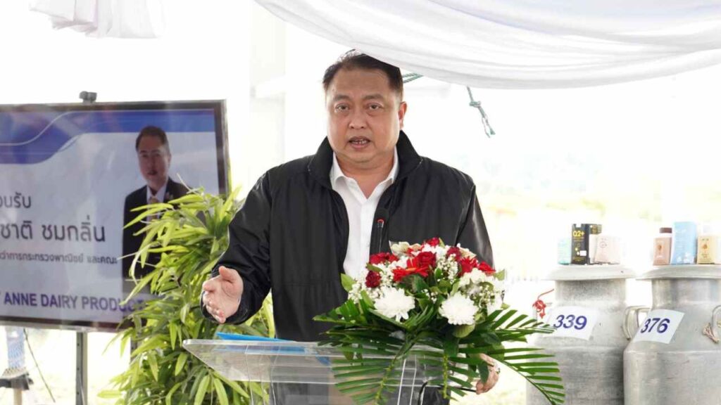 สุชาติ ชมกลิ่น ลงพืนที่โคราช ปก