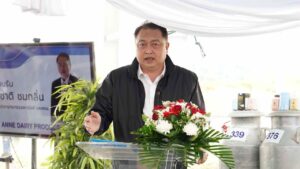 สุชาติ ชมกลิ่น ลงพืนที่โคราช ปก