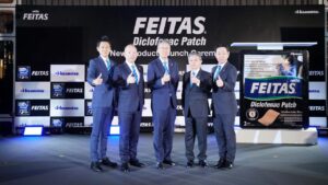 05. ภาพหมู่ผู้บริหาร_0_0 ปก