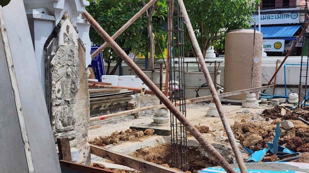 วัดดังทำลายปูนปั้นศิลปิน