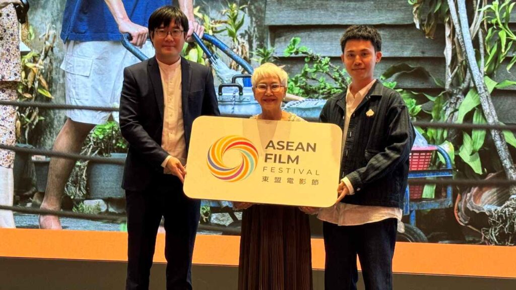 หลานม่ารางวัลที่จีน ปก