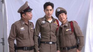 ท้อป จรณ