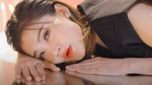 อายจิงจิง001