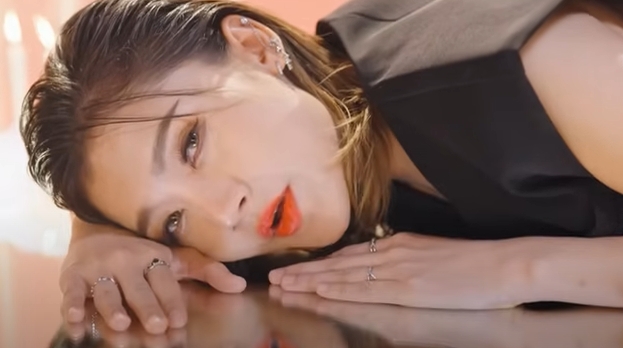 อายจิงจิง001