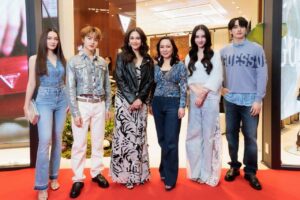 4. จิตรฤดี พนิตพล ต้อนรับทัพเซเลบริตี้