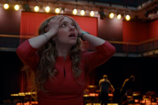 batch_SevenVeils Still074