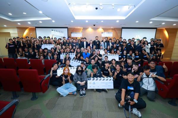 เนรมิตรหนัง ฟิล์ม มอบทุนฯ เด็กฟิล์ม SPU