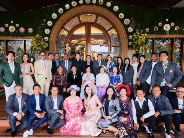 ม.ล. ปุญยนุช ให้การต้อนรับ คณบดี การจัดการงานพิพิธภัณฑ์ (8)