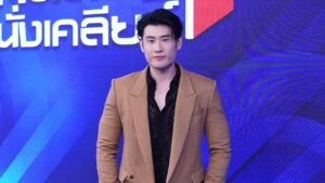 หมอไวท์เตือนแรงปก