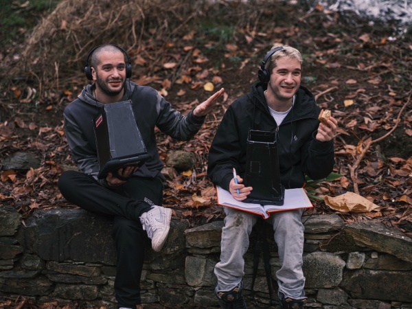 BRING HER ꓘƆAꓭ (3)