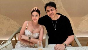 แอ็คมี่นนนี่ ฉลองวันเกิดสุดปัง ปก