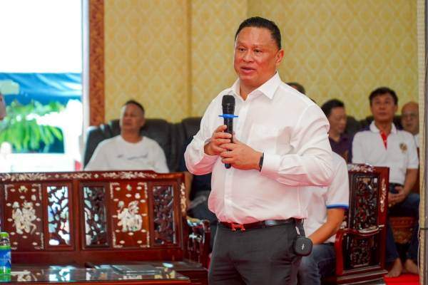 ดร.หิมาลัย เปิดโครงการปฐมนิเทศอุปสมบทหมู่ รุ่น 7 (1)