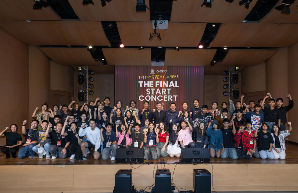 batch_press conference-451_0_0