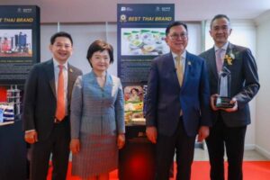 เอส แอนด์ พี คว้ารางวัลผู้ประกอบธุรกิจส่งออกดีเด่น (5)